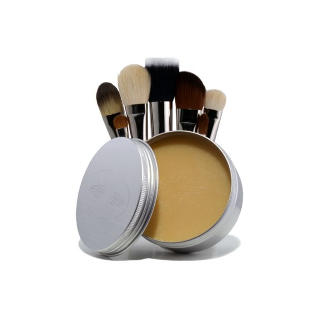 Brush Soap som rengör och vårdar makeupverktyg