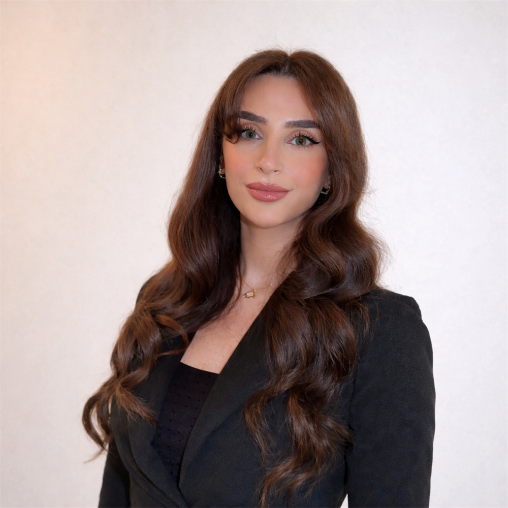 bild på vår tekniker i simply natural hair extensions